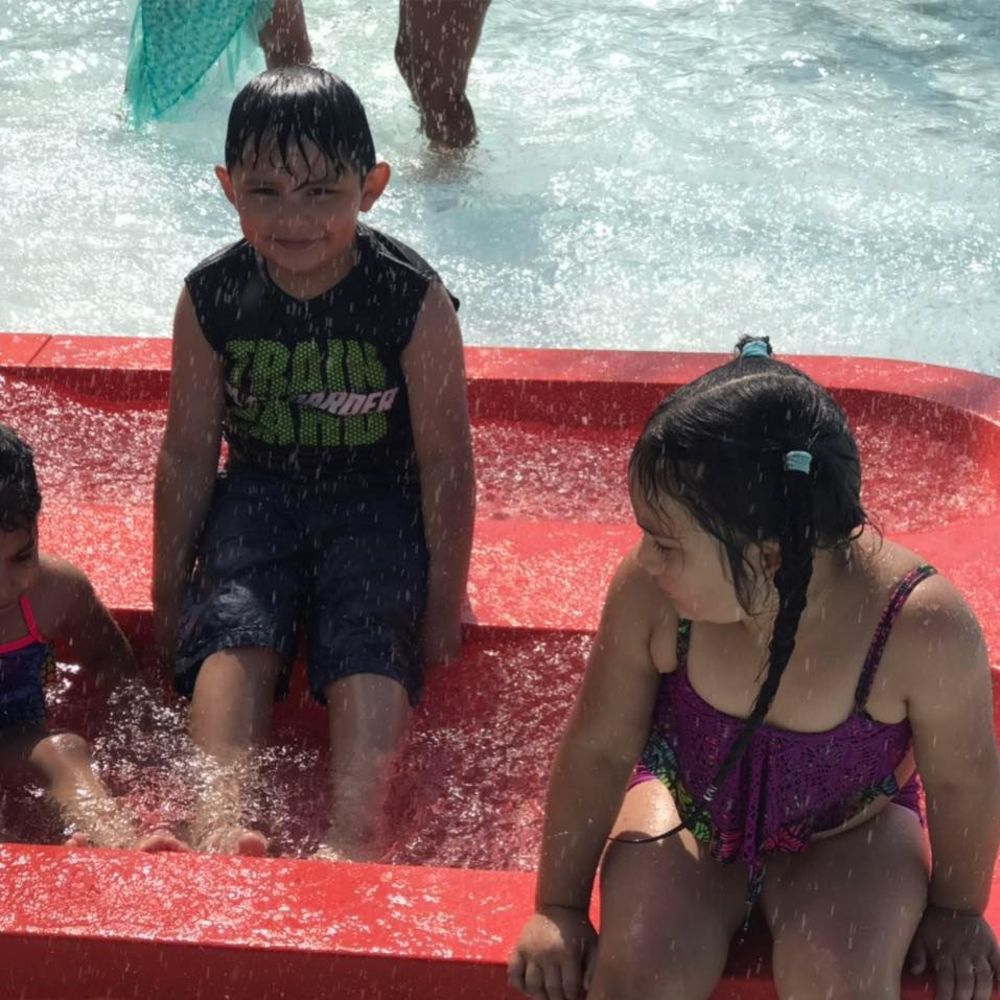 Meet your Posher, Denia